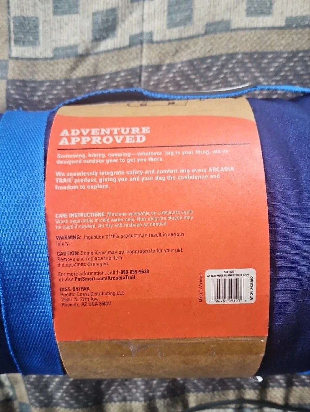 Blue Roll-Up Warming Blanket with Carry Straps by Arcaida Trail